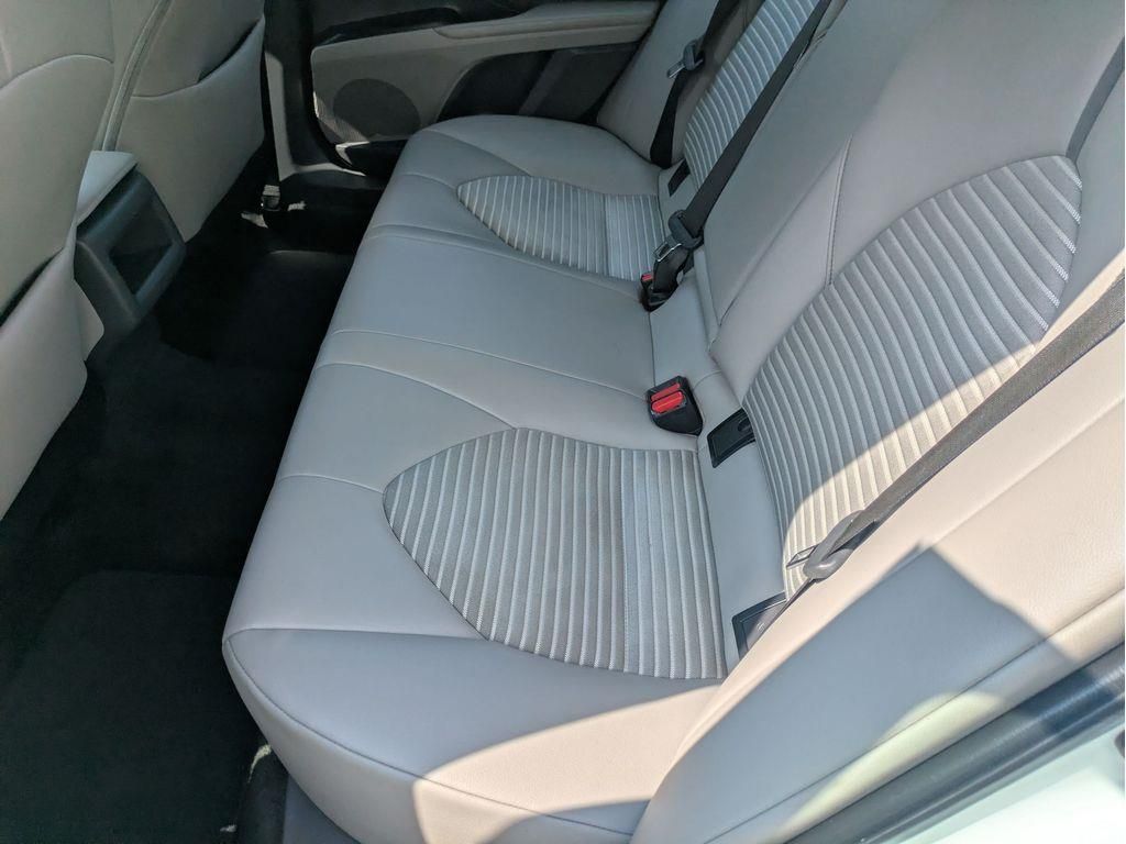 2023 Toyota Camry SE photo 27