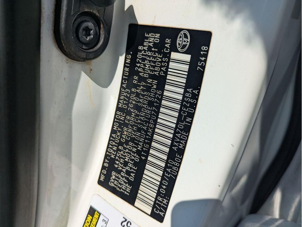 2023 Toyota Camry SE photo 32