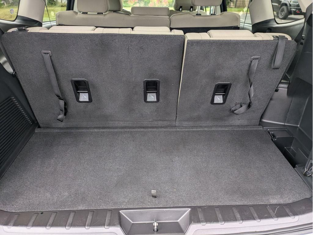 2022 Subaru Ascent Premium photo 24