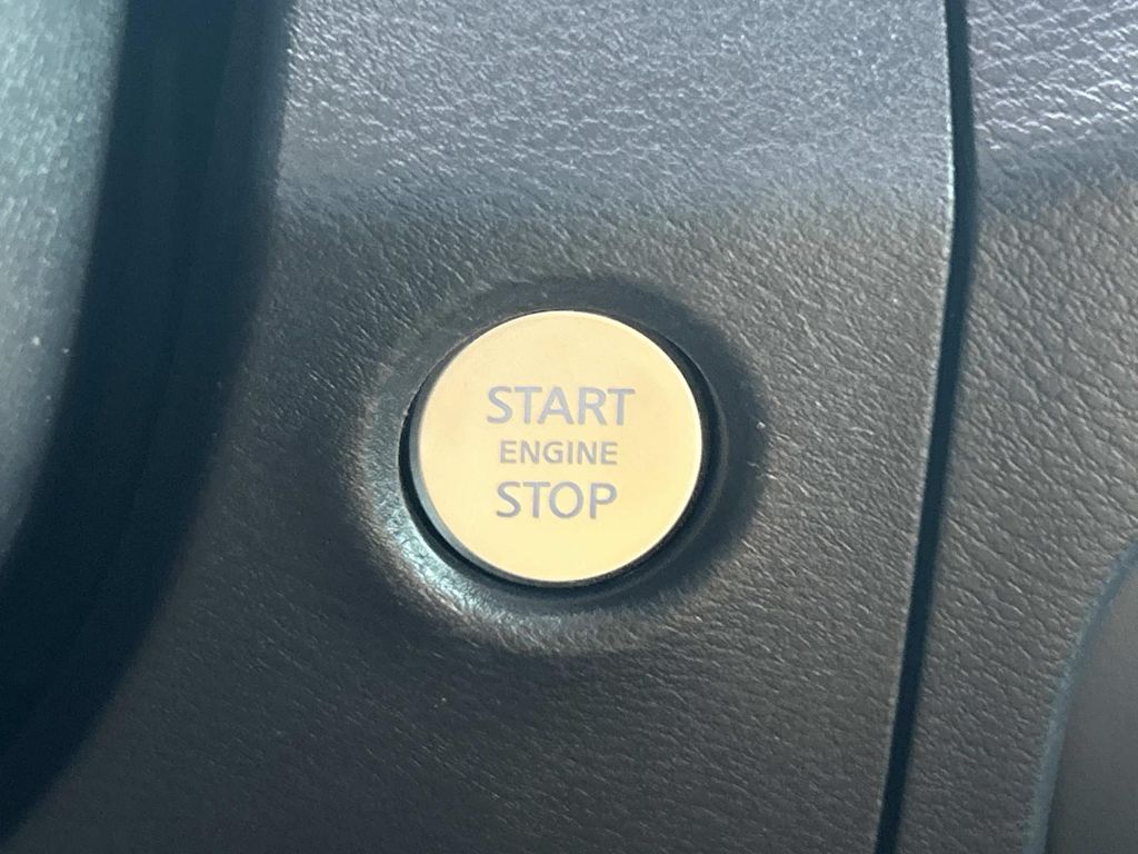 Used 2022 Nissan Frontier Truck