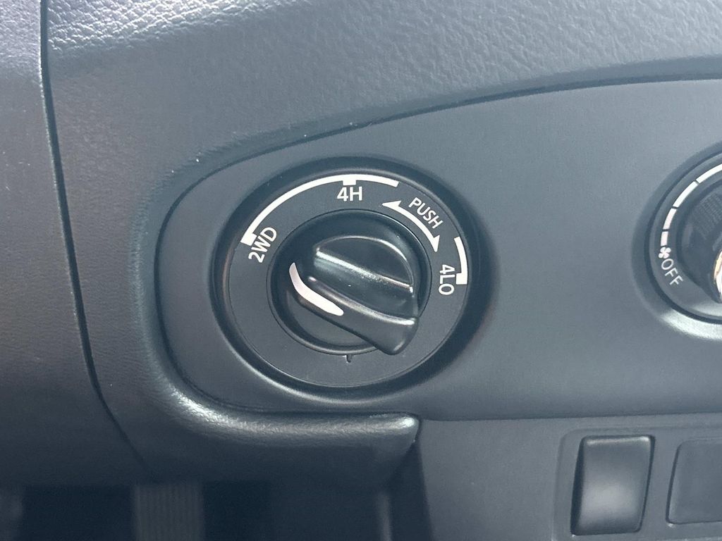 Used 2022 Nissan Frontier Truck