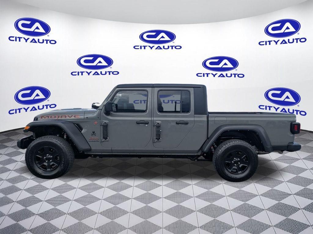 2022 Jeep Gladiator Mojave photo 2