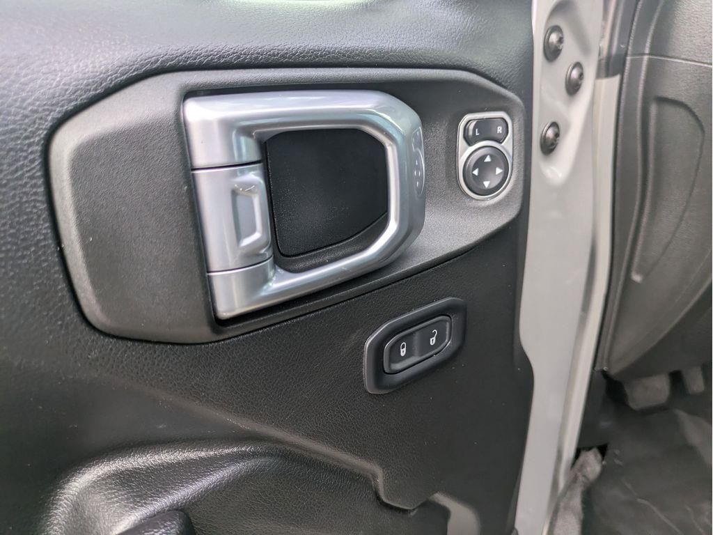 2022 Jeep Gladiator Mojave photo 9