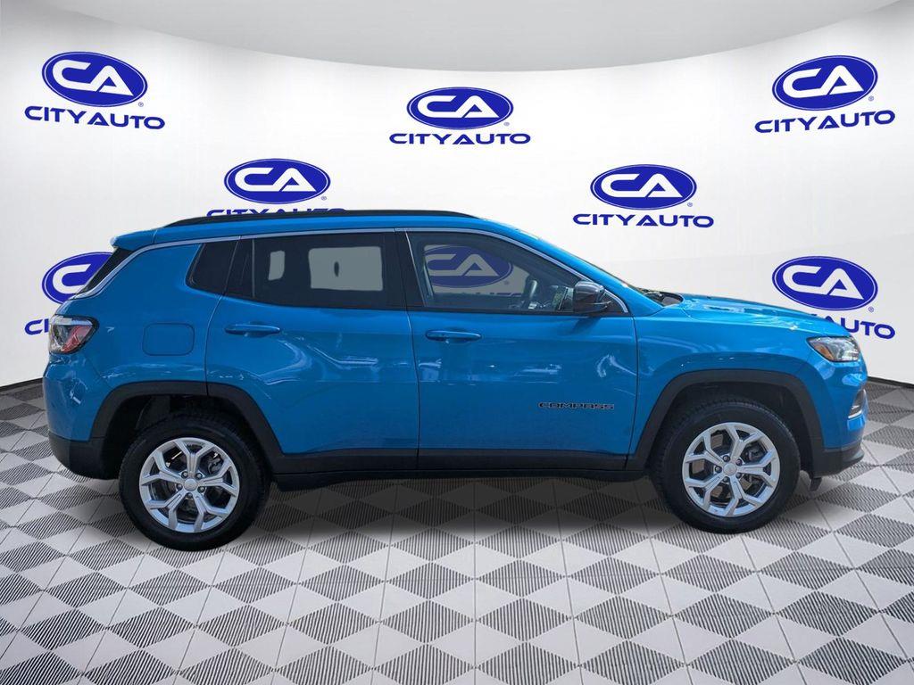 2024 Jeep Compass Latitude - Photo 11