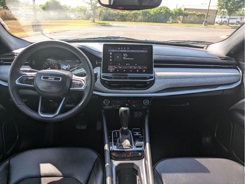 2024 Jeep Compass Latitude - Photo 28