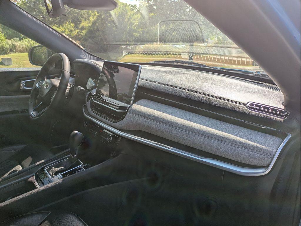 2024 Jeep Compass Latitude - Photo 32