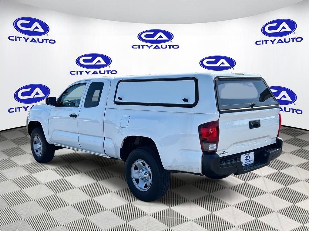 2020 Toyota Tacoma SR photo 4