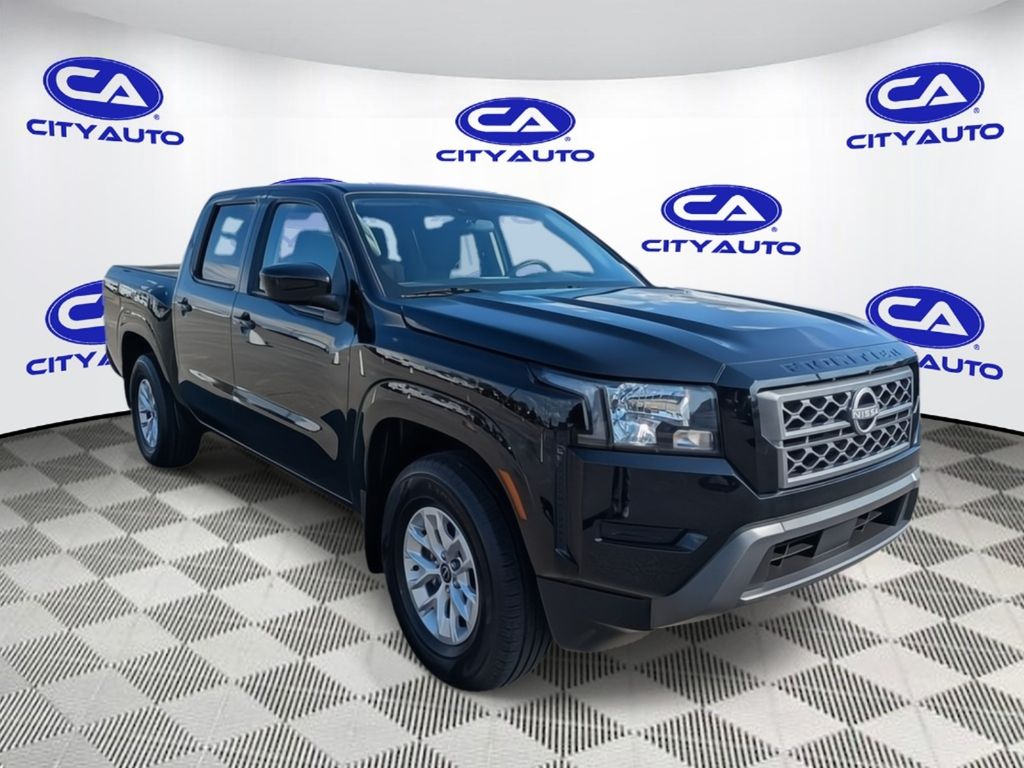 2024 Nissan Frontier SV Crew Cab photo 2