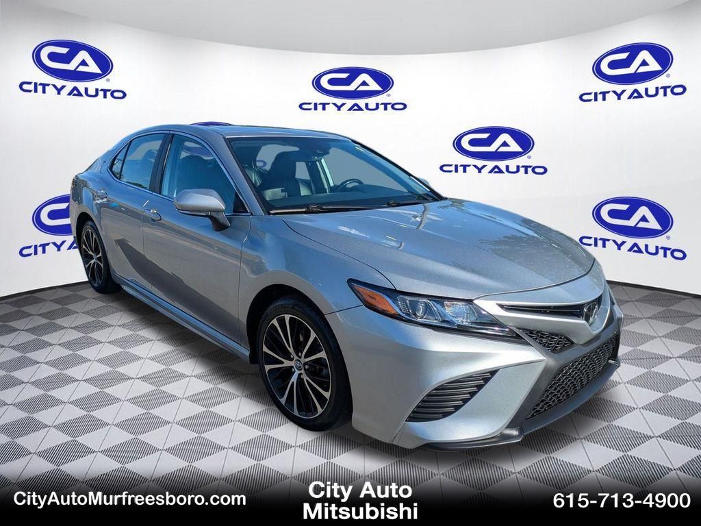 2019 Toyota Camry SE