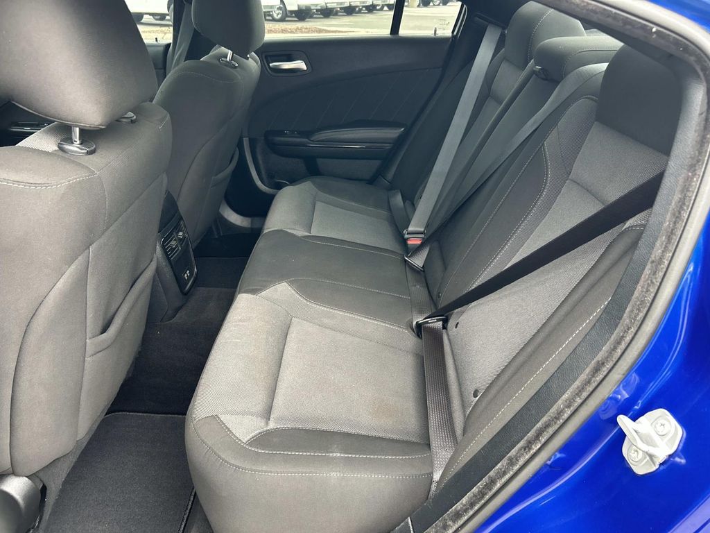 2021 Dodge Charger SXT photo 15