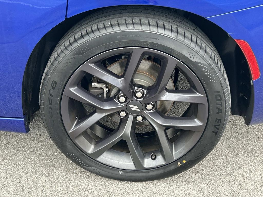 2021 Dodge Charger SXT photo 11