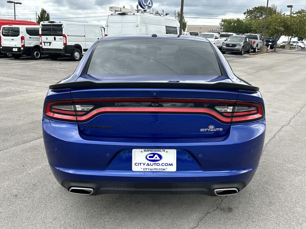 2021 Dodge Charger SXT photo 4