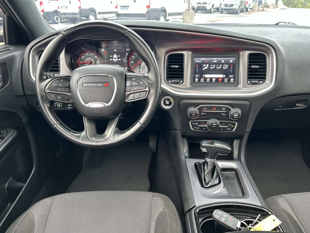 2021 Dodge Charger SXT photo 13