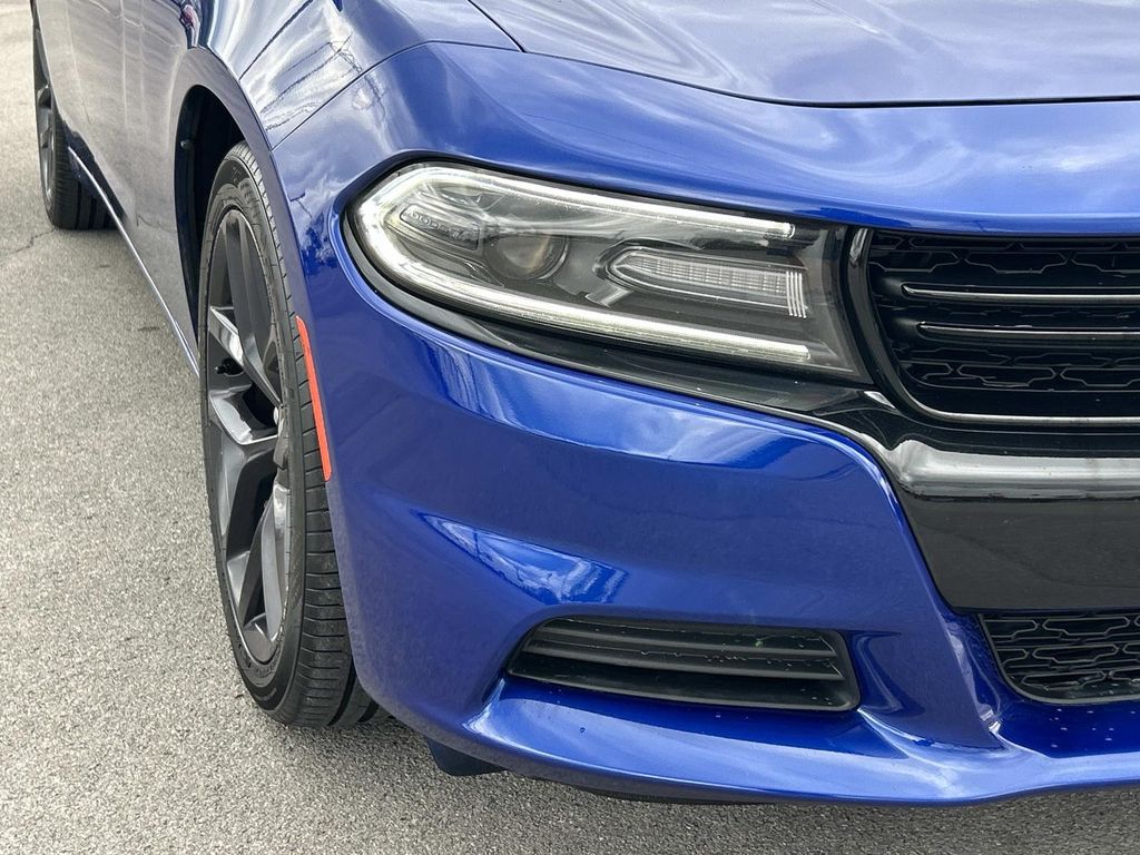2021 Dodge Charger SXT photo 9