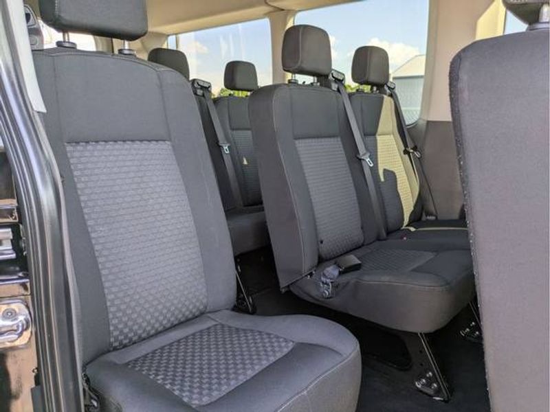 2023 Ford Transit XLT photo 3