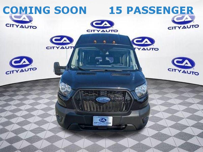 2023 Ford Transit XLT photo 5
