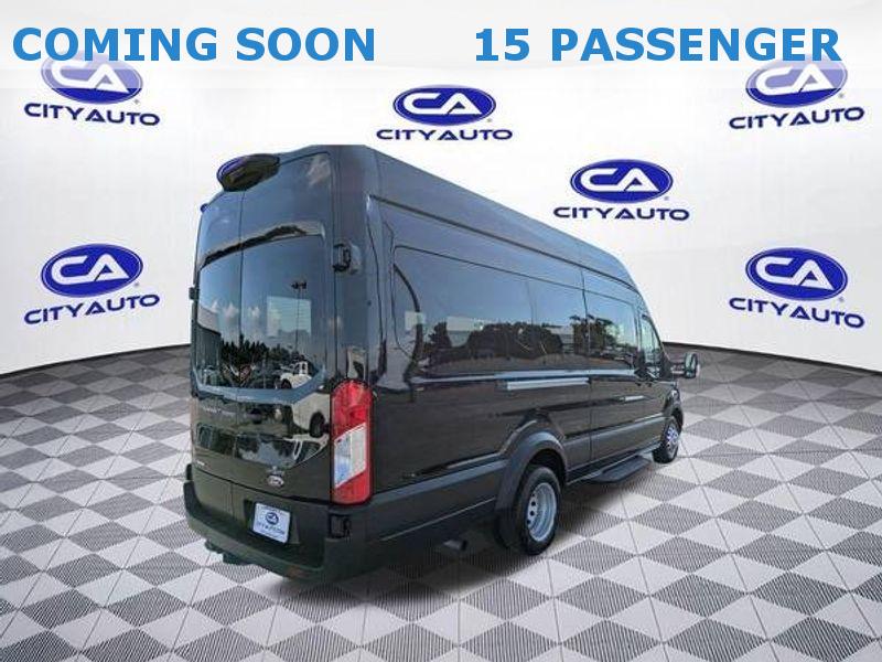 2023 Ford Transit XLT photo 8