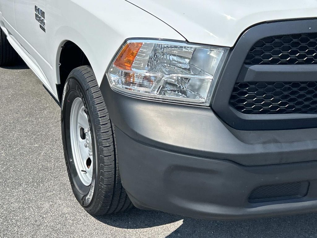 2019 Ram 1500 Classic Tradesman photo 4