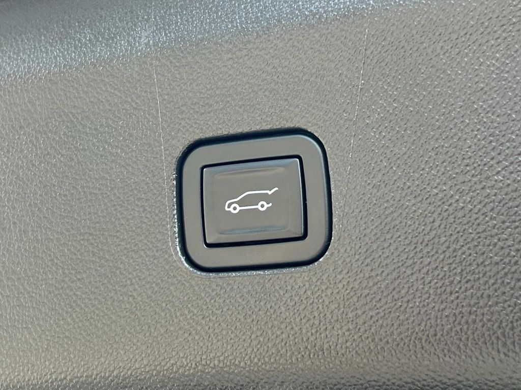 2024 Buick Enclave Premium photo 12