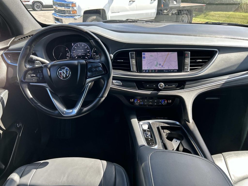 2024 Buick Enclave Premium photo 16