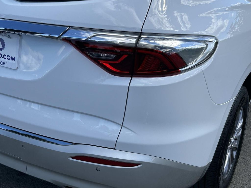 2024 Buick Enclave Premium photo 10