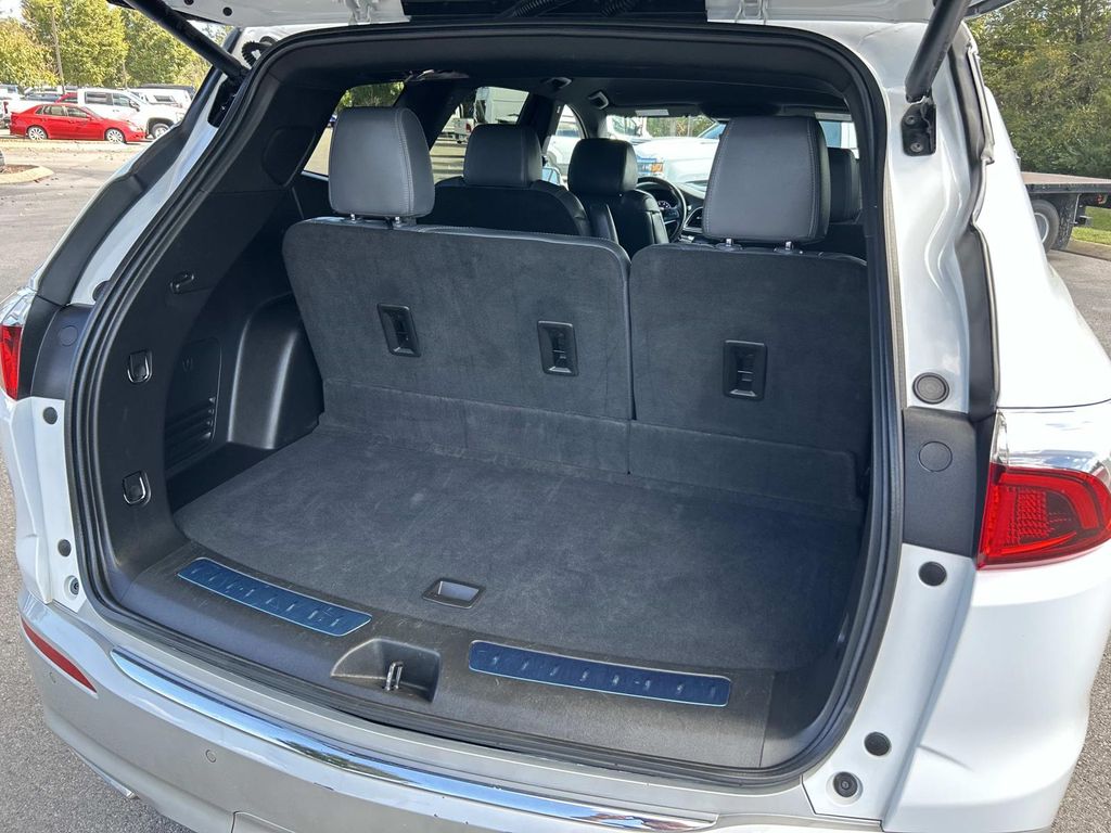 2024 Buick Enclave Premium photo 11