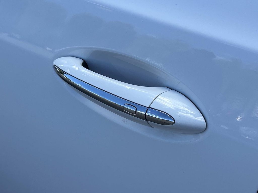 2024 Buick Enclave Premium photo 14