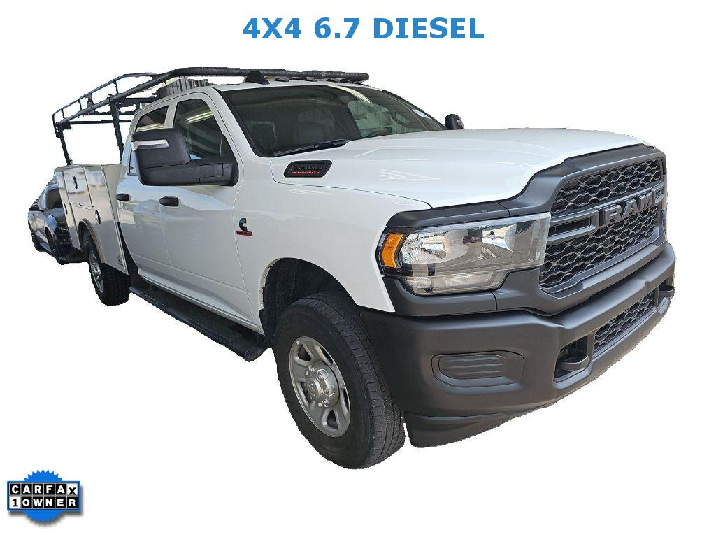 2023 Ram 3500 Tradesman photo 3