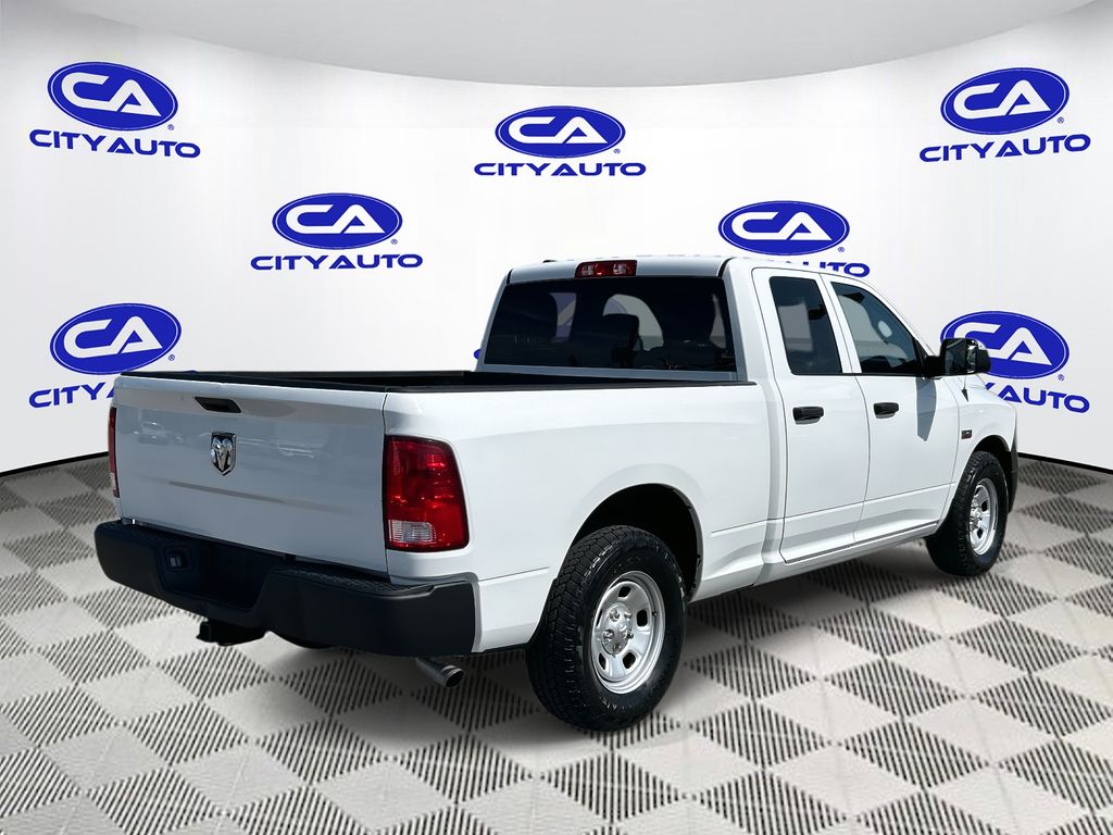 2022 Ram 1500 Classic Tradesman photo 3