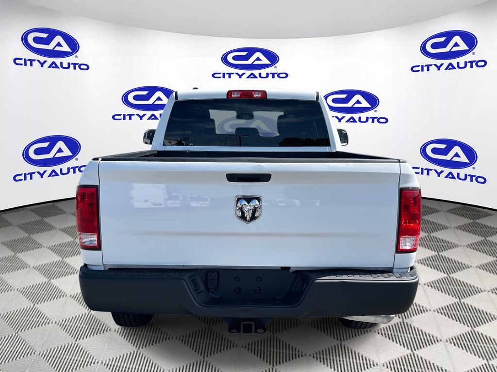 2022 Ram 1500 Classic Tradesman photo 4
