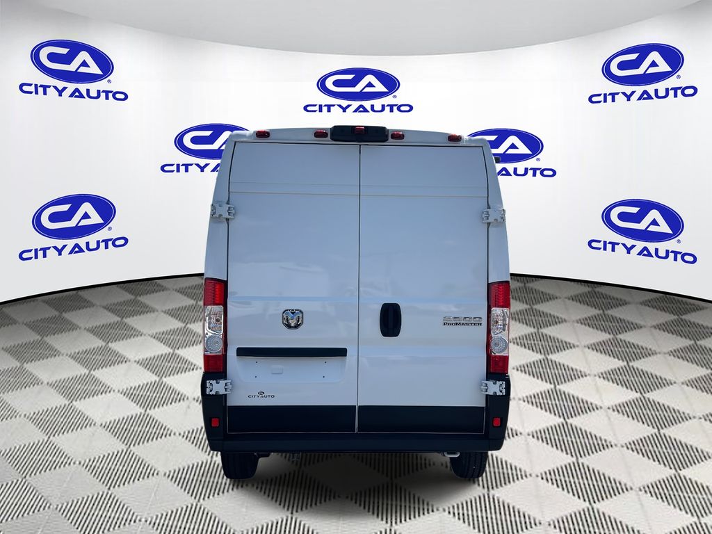 2025 Ram ProMaster 2500 photo 3