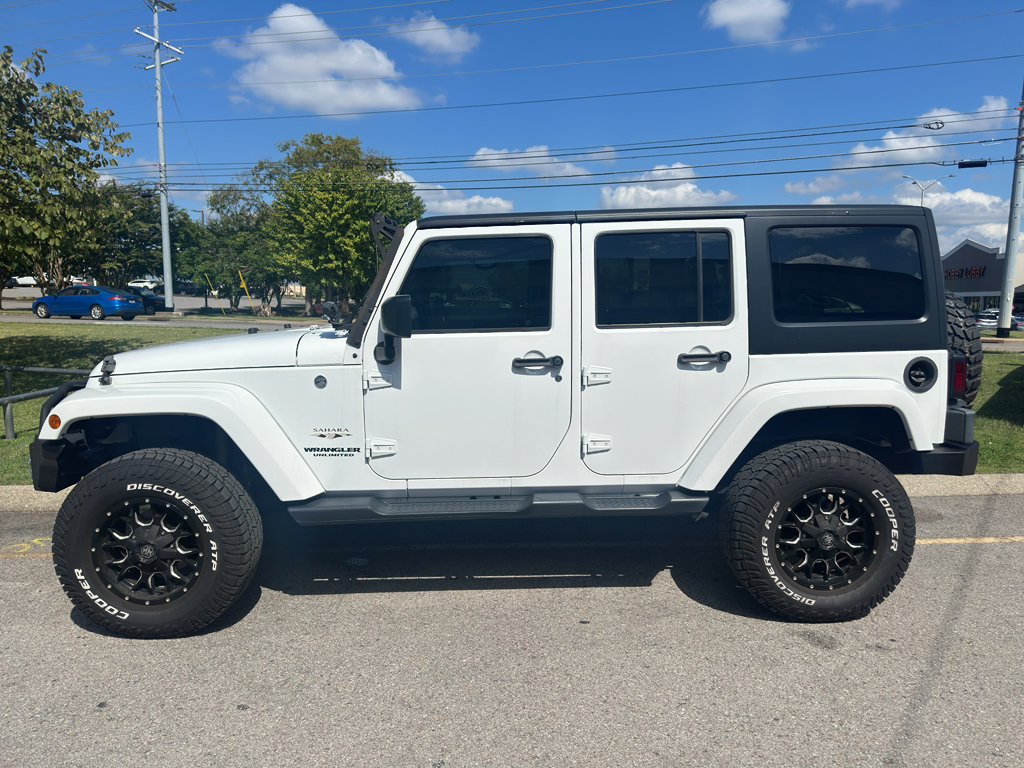 2016 Jeep Wrangler Sahara photo 4