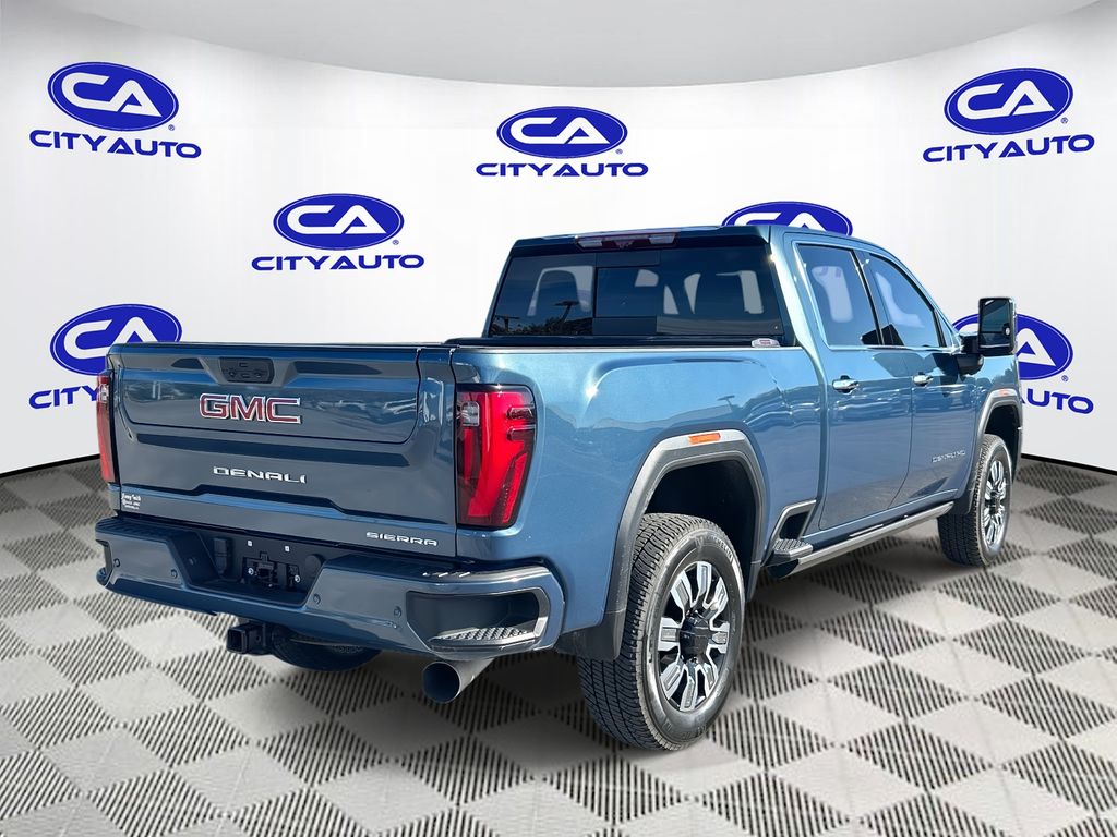 2024 Gmc Sierra HD Denali photo 2
