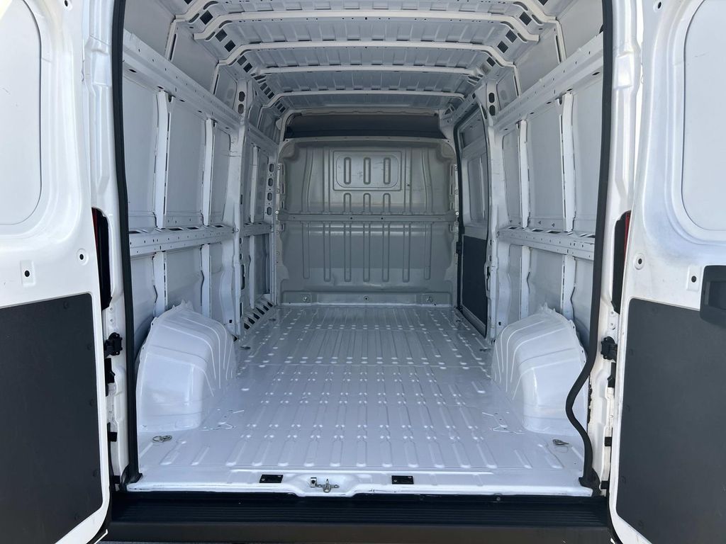 2023 Ram ProMaster 2500 photo 12