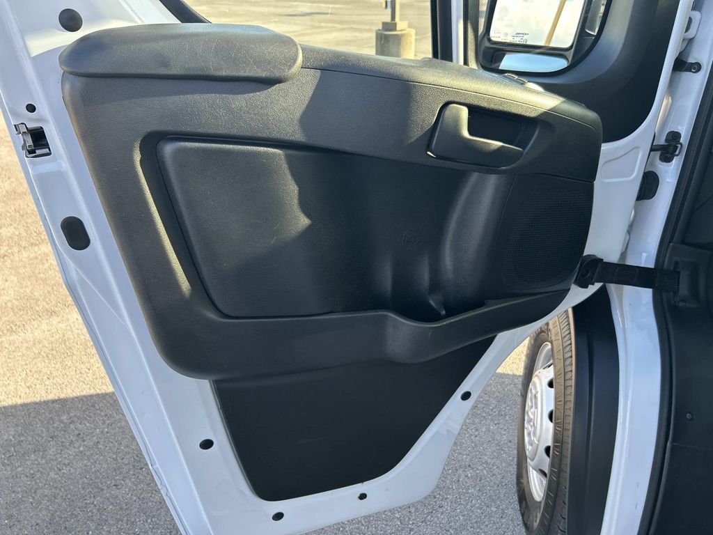 2023 Ram ProMaster 2500 photo 15