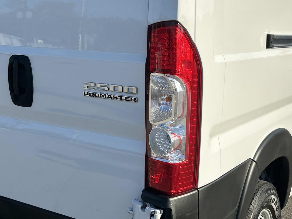2023 Ram ProMaster 2500 photo 10