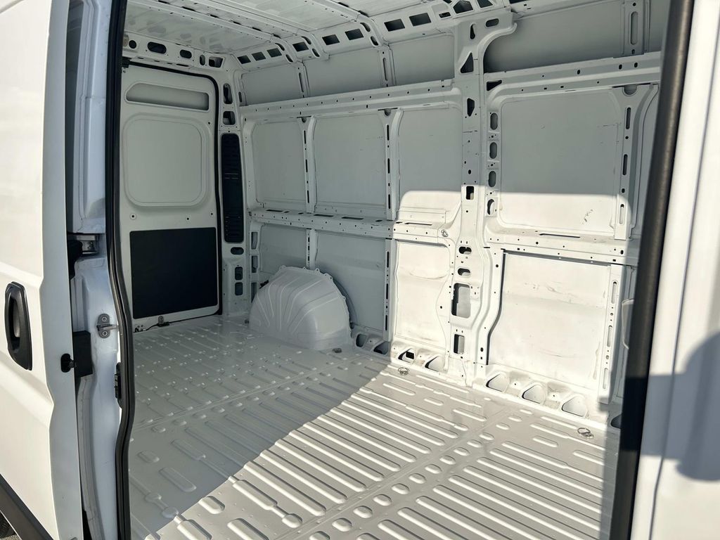 2023 Ram ProMaster 2500 photo 13