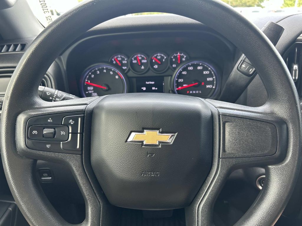 2023 Chevrolet Silverado 1500 Custom photo 23