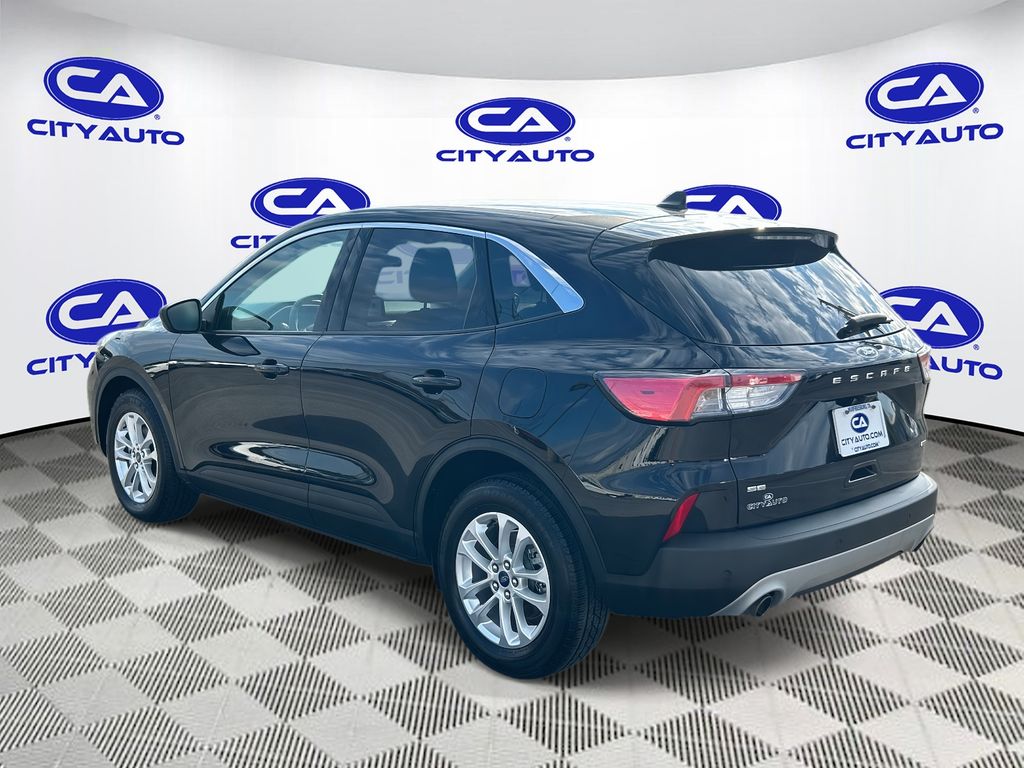 2022 Ford Escape SE Hybrid photo 4