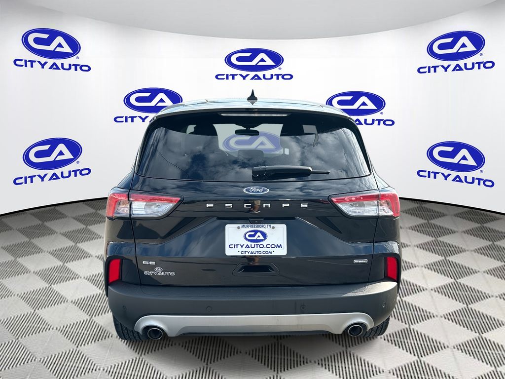2022 Ford Escape SE Hybrid photo 3