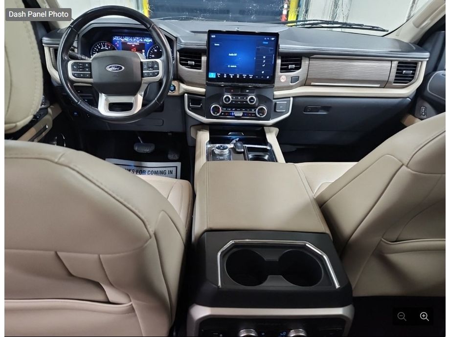 2023 Ford Expedition MAX Limited photo 4