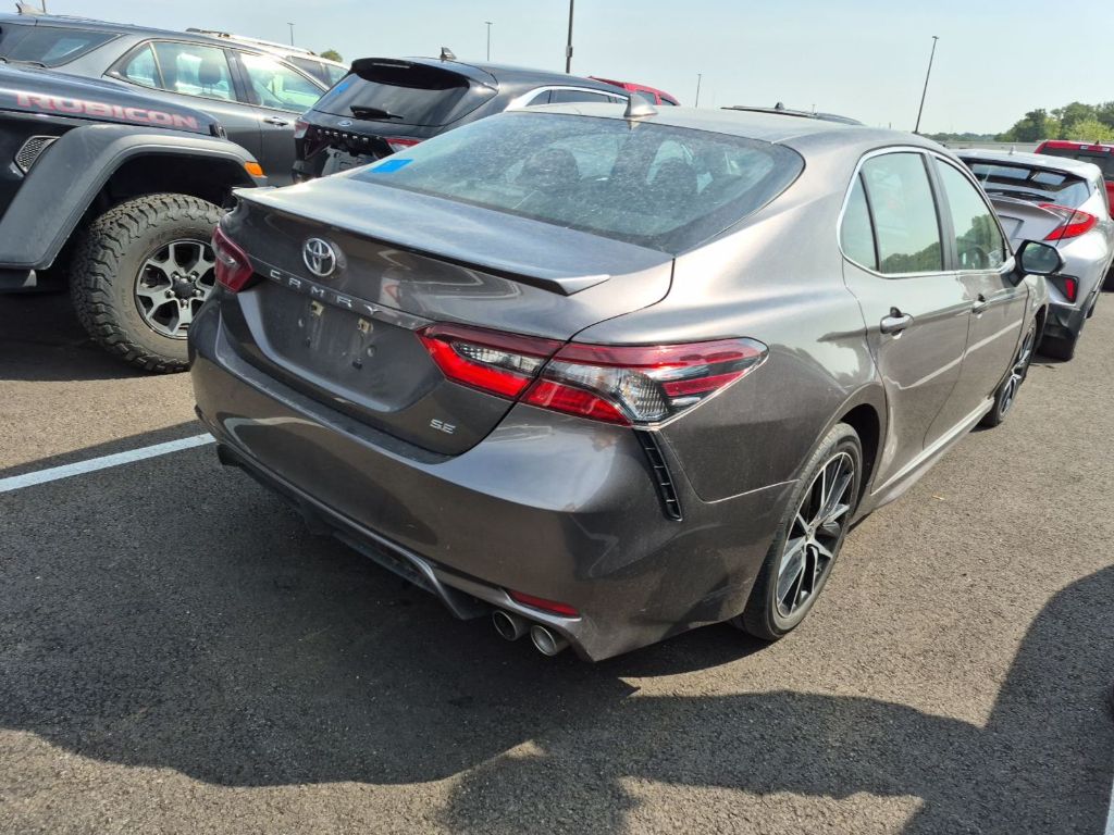 2024 Toyota Camry SE photo 2