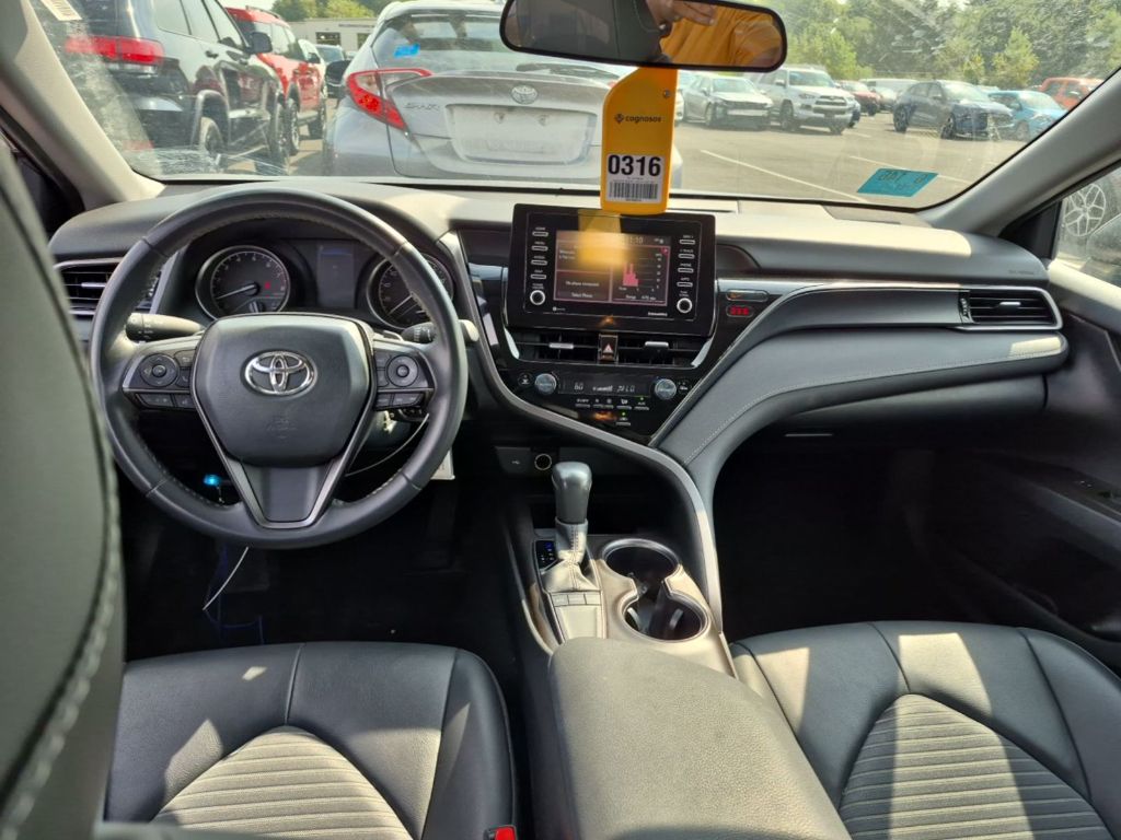 2024 Toyota Camry SE photo 3