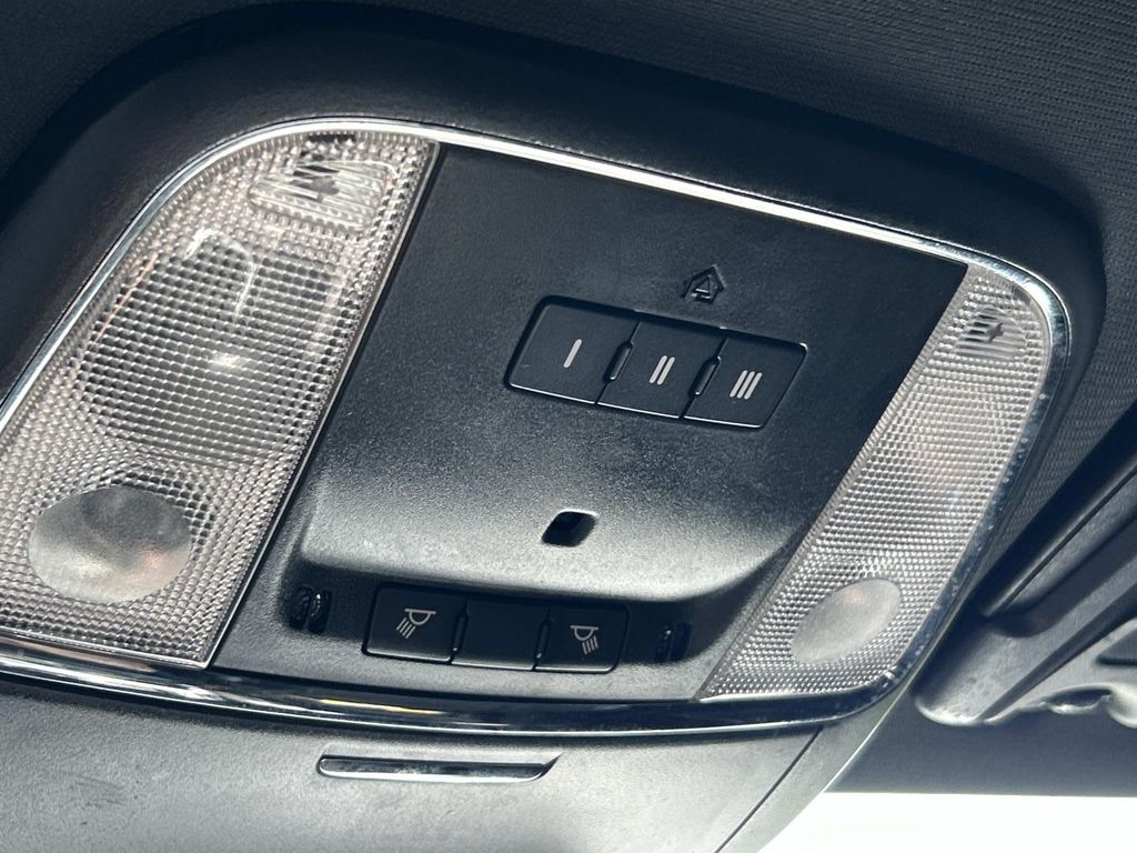 2023 Dodge Charger SXT photo 22