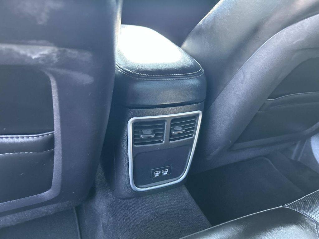 2023 Dodge Charger SXT photo 16