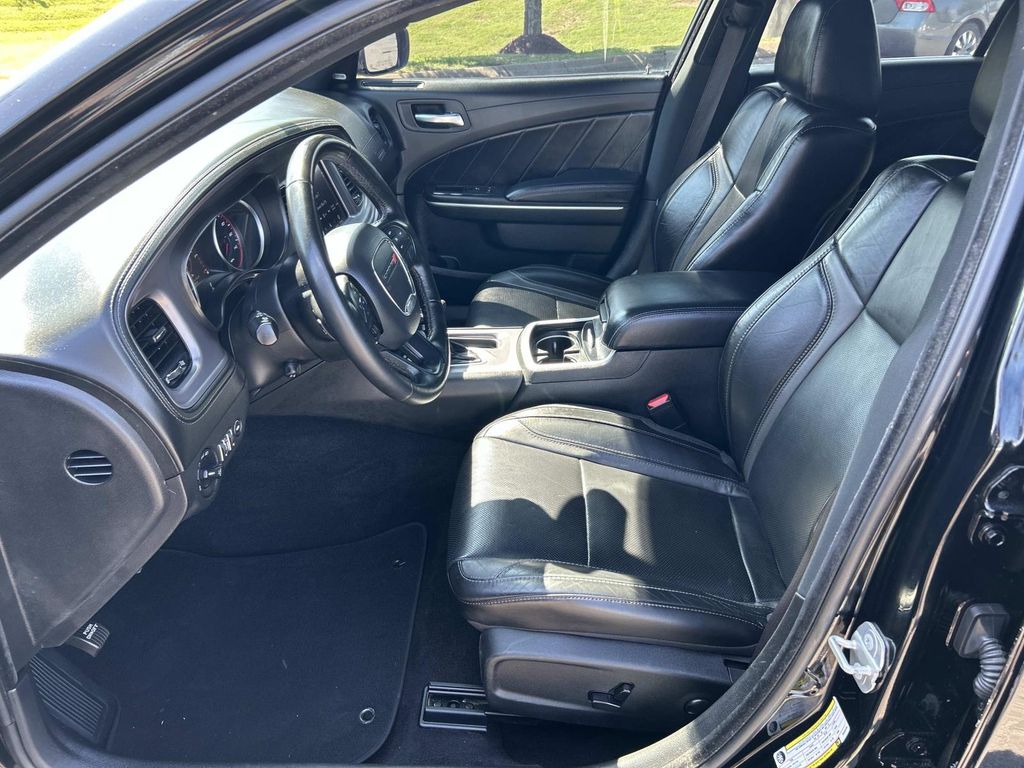 2023 Dodge Charger SXT photo 19