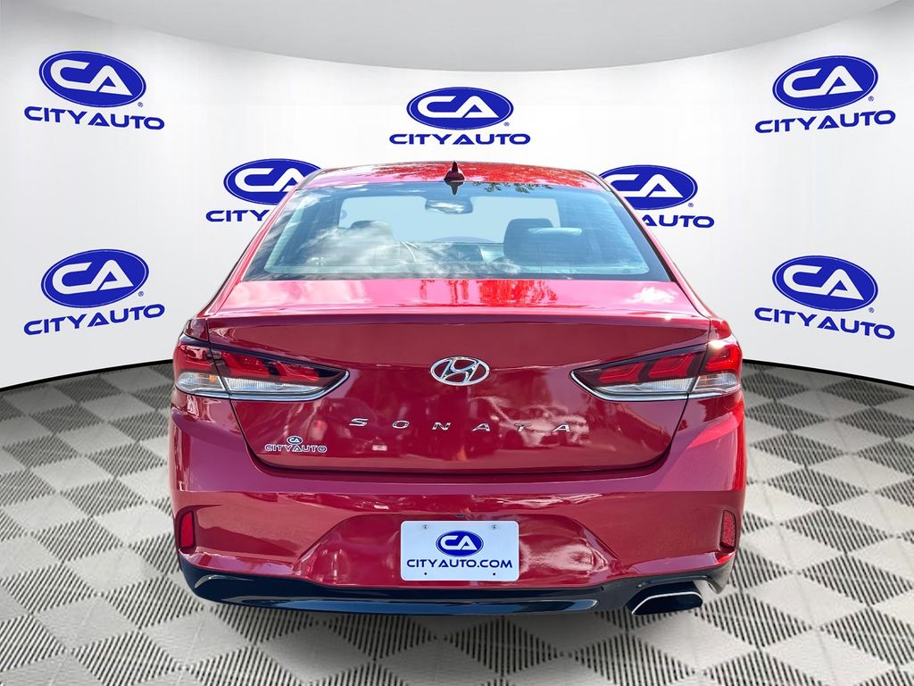 2019 Hyundai Sonata Limited photo 4