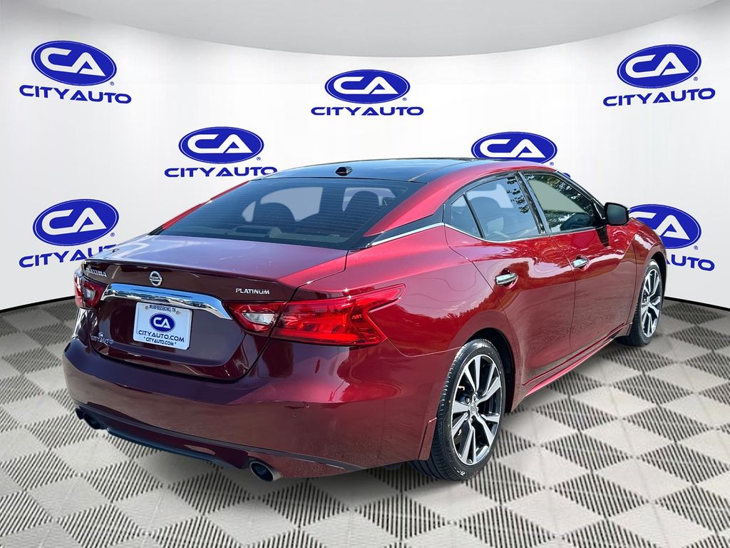 2017 Nissan Maxima Platinum photo 3