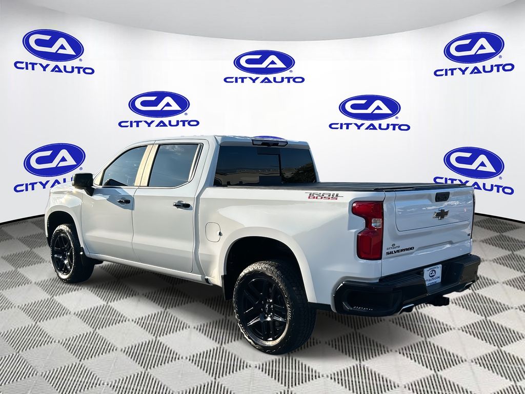 2023 Chevrolet Silverado 1500 LT Trail Boss photo 3