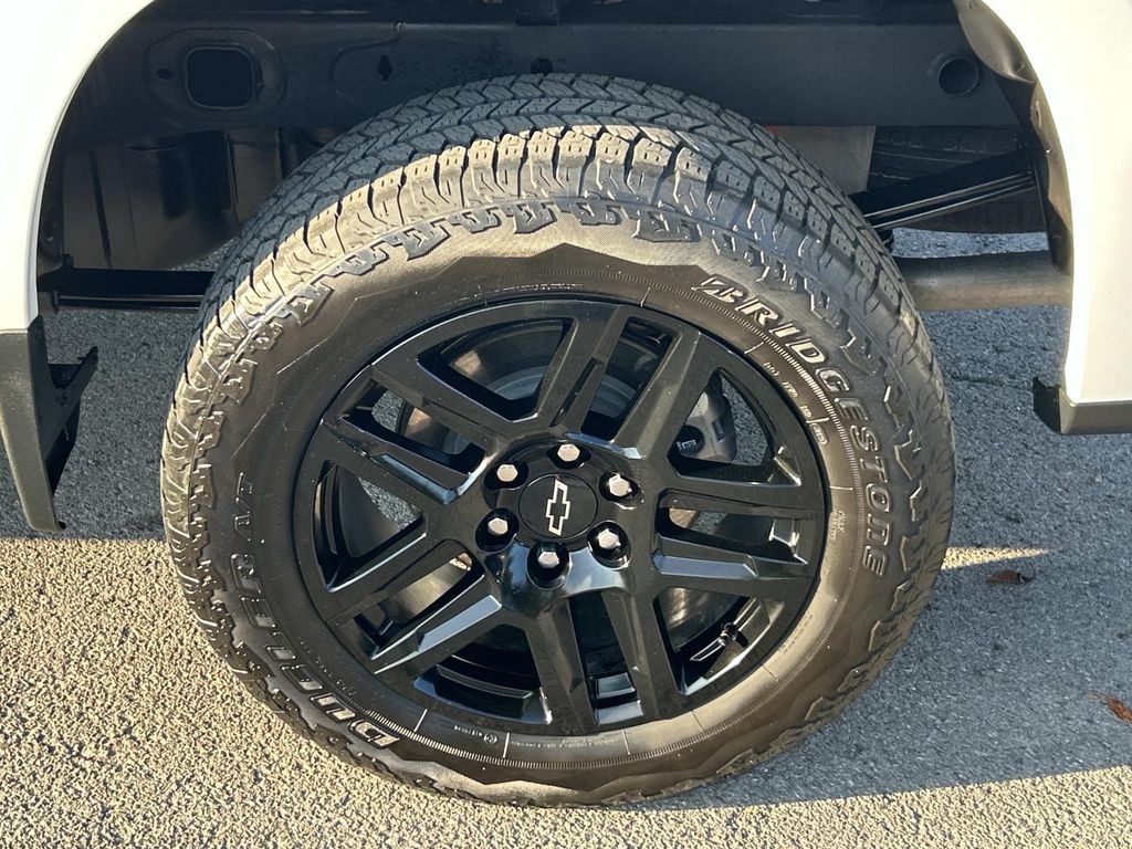 2023 Chevrolet Silverado 1500 LT Trail Boss photo 10